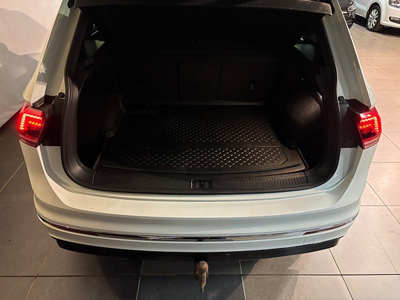 Volkswagen Tiguan 12 of 12