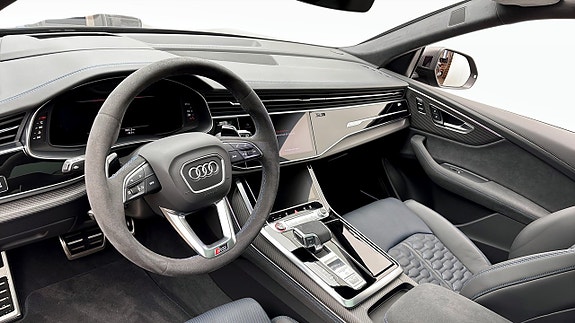 Audi RS Q8 7 of 14