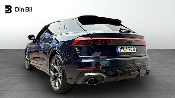 Audi RS Q8 3 of 5