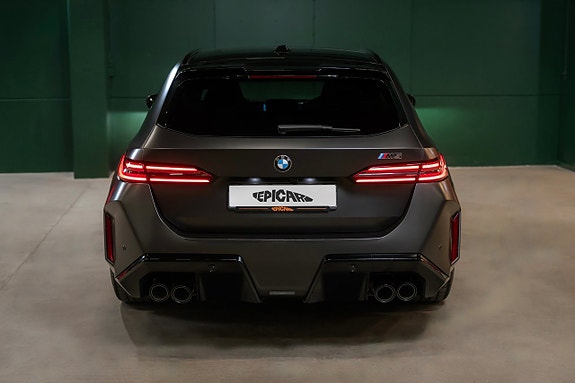 BMW M5 6 of 28
