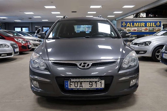 Hyundai i30 2 of 11