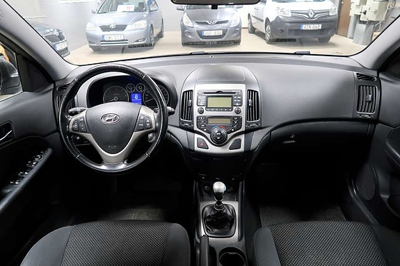 Hyundai i30 10 of 11