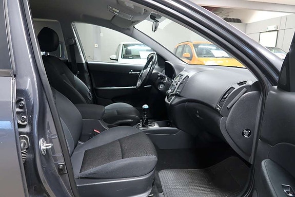 Hyundai i30 9 of 11