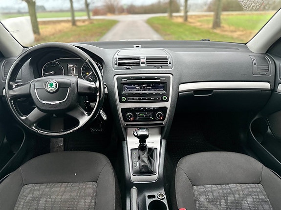 Skoda Octavia 9 of 18