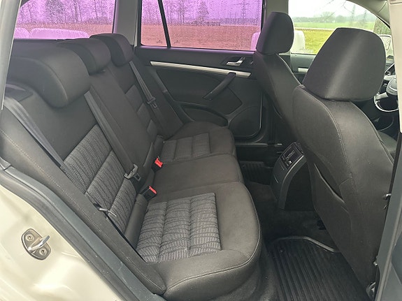 Skoda Octavia 12 of 18