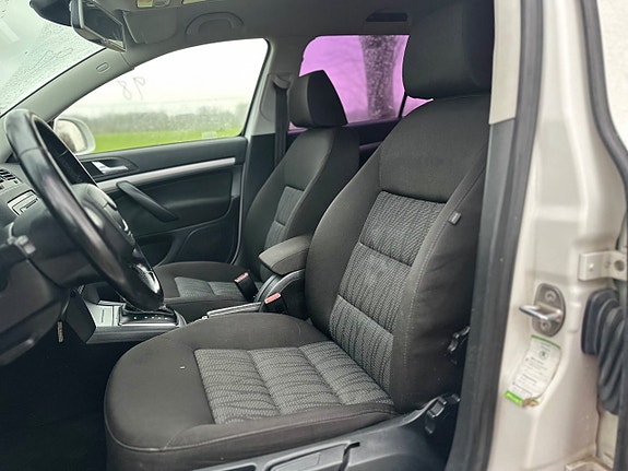 Skoda Octavia 10 of 18