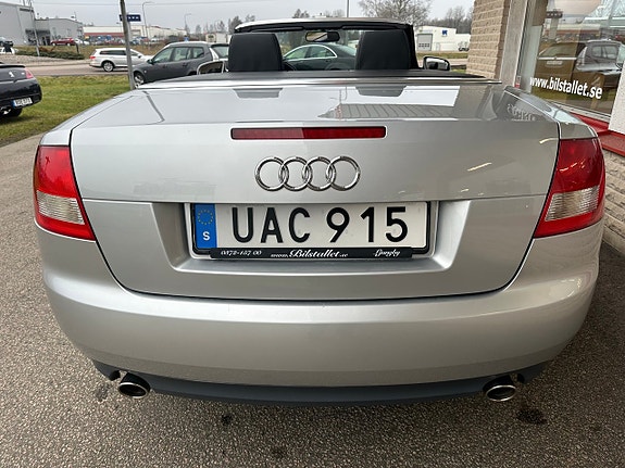 Audi A4 8 of 15