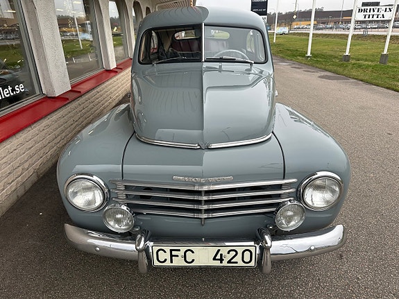 Volvo PV 8 of 15
