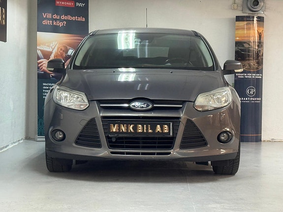 Ford Focus 2 of 18