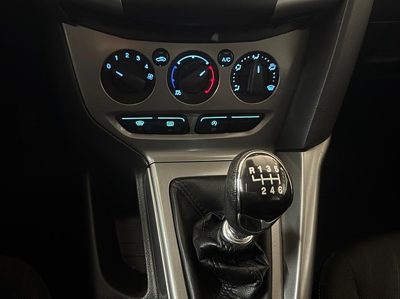 Ford Focus 13 of 18