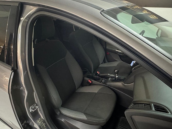 Ford Focus 16 of 18
