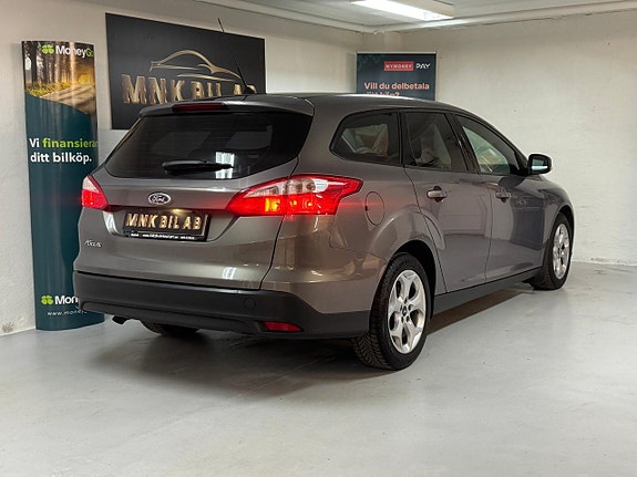 Ford Focus 5 of 18