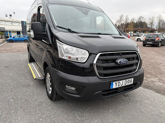 Ford Transit 2 of 5