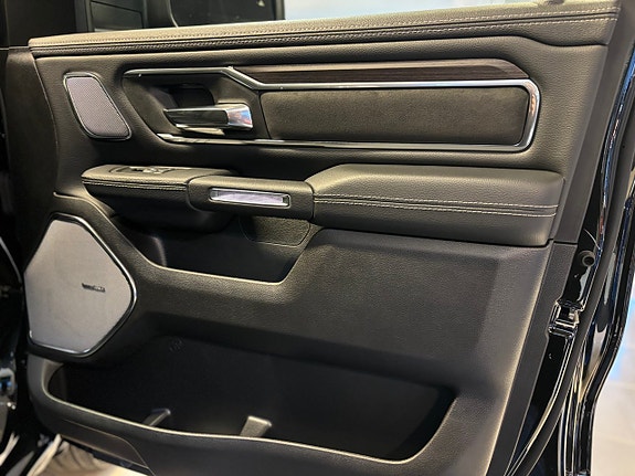 Dodge RAM 14 of 24