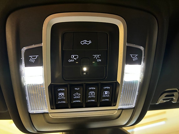 Dodge RAM 22 of 24