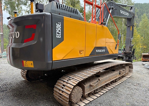 Volvo EC250 EL / D-Värmare / C-Smörj / GPS