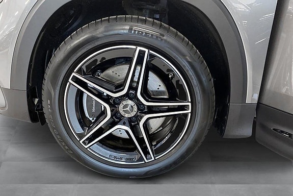 Mercedes-Benz GLB220 d 12 of 14