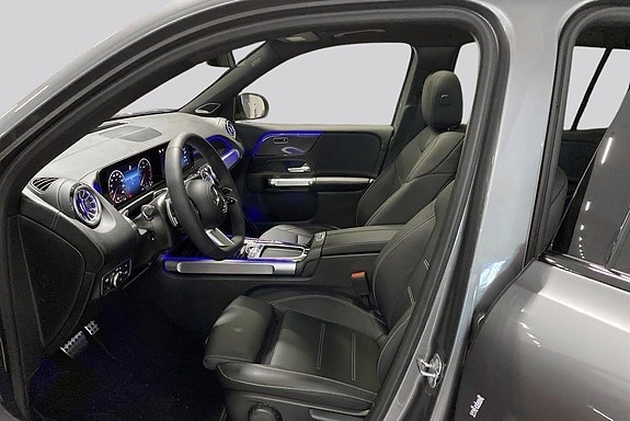 Mercedes-Benz GLB220 d 8 of 14