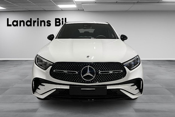 Mercedes-Benz GLC300 de 2 of 5