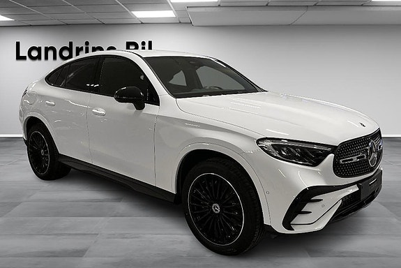 Mercedes-Benz GLC300 de 3 of 5