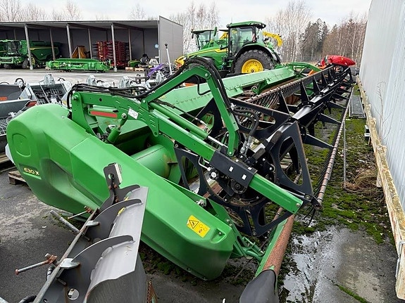 John Deere 630X