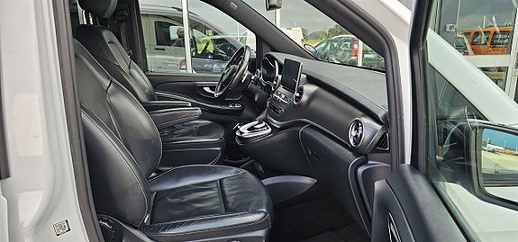 Mercedes-Benz V-Klass 12 of 17