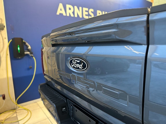 Ford F-150 5 of 5