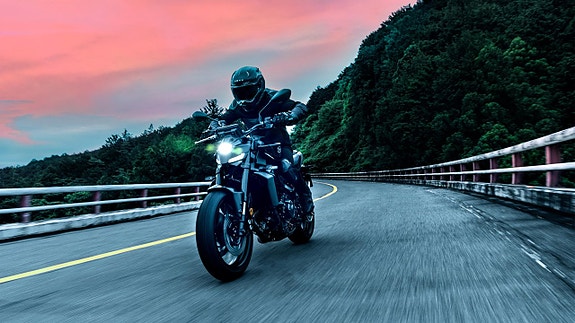 Yamaha MT09 3 of 3