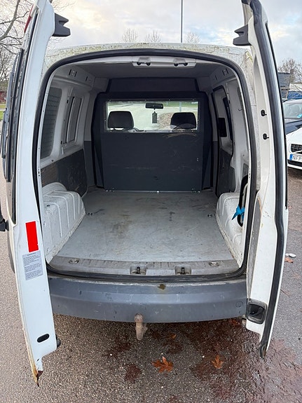 Volkswagen Caddy 7 of 8