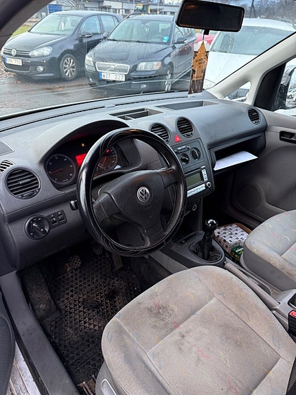 Volkswagen Caddy 5 of 5