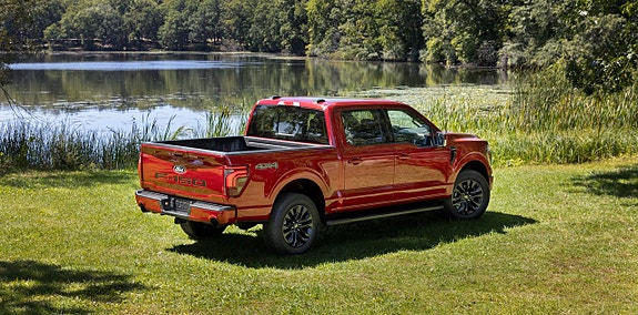 Ford F-150 4 of 5
