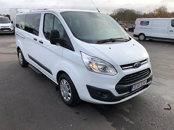 Ford Transit Custom 2 of 5