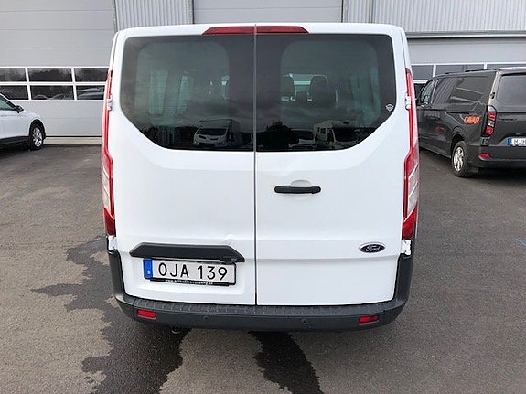 Ford Transit Custom 4 of 5