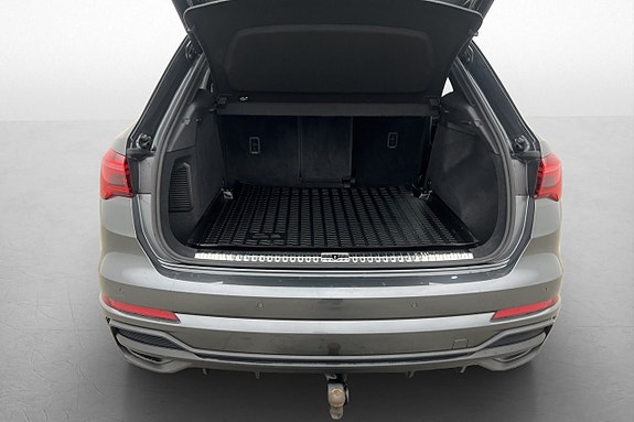 Audi Q3 26 of 30