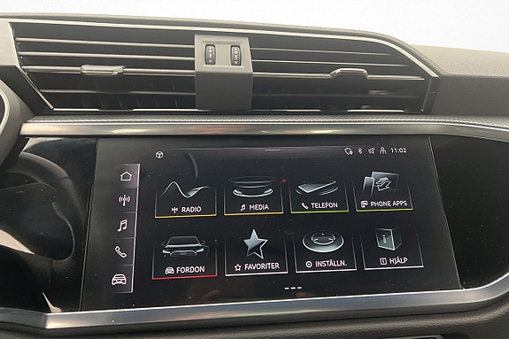 Audi Q3 18 of 30