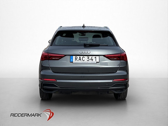 Audi Q3 6 of 30