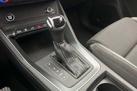 Audi Q3 22 of 30