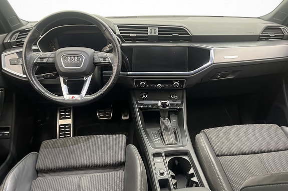 Audi Q3 15 of 30