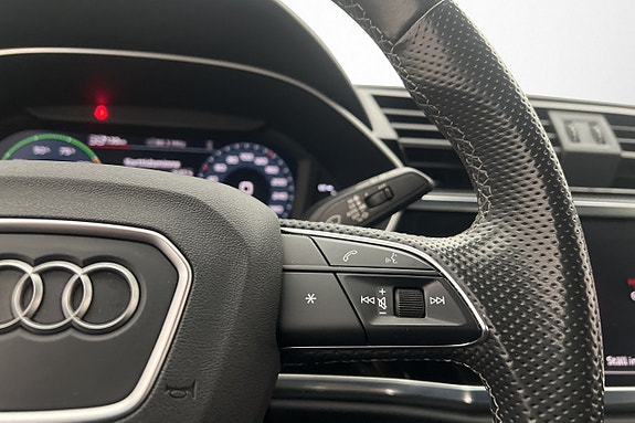 Audi Q3 14 of 30
