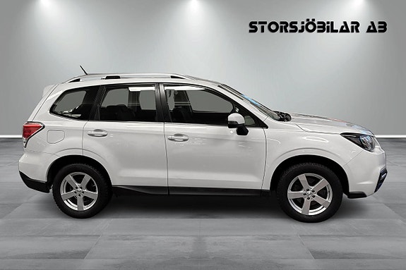 Subaru Forester 2 of 5