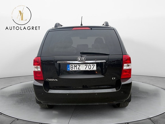 Kia Carnival 5 of 14
