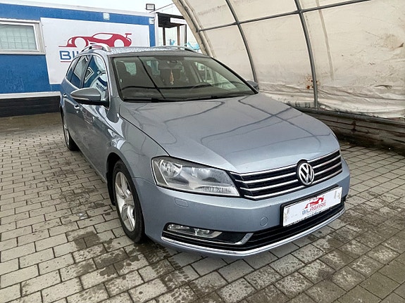 Volkswagen Passat 5 of 23