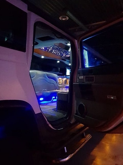 Hummer H2 8 of 11