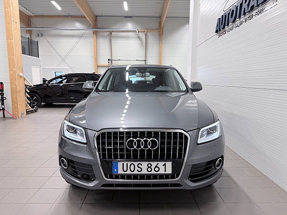 Audi Q5 2 of 5