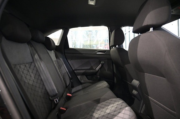 Volkswagen Taigo 23 of 25