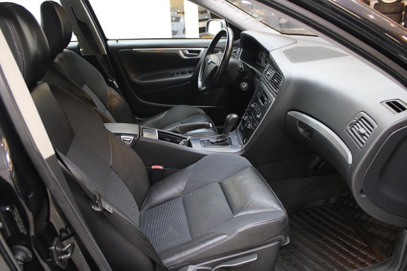 Volvo S60 7 of 10