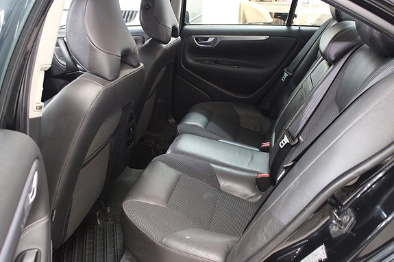 Volvo S60 7 of 13