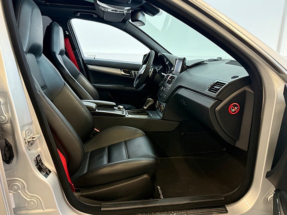 Mercedes-Benz C63 7 of 18