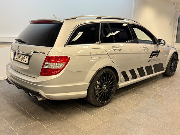 Mercedes-Benz C63 18 of 18