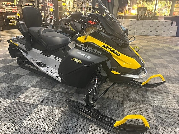 Ski-Doo Grand Touring 600 ace -26 2 of 6